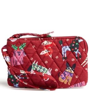 New Vera Bradley Essential Zip Wristlet in New Holiday Hounds Pattern Cotton NWT
